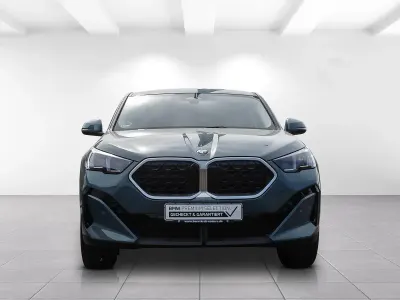 Gebraucht BMW X2 Performance 156 PS (114 kW) 2025 Grün SUV