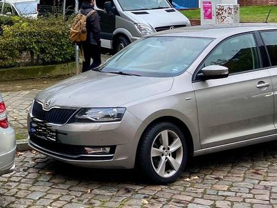 Beige Gebraucht 2018 Skoda Rapid Clever Limousine | 14.000 € (Fairer Preis)