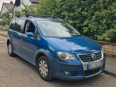 Gebraucht VW Touran 105 PS (77 kW) 2008 Blau Van / Kleinbus
