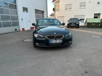 Gebraucht BMW 335 Cabriolet 306 PS (225 kW) 2009 Schwarz Cabrio