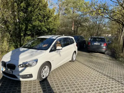 Second-hand BMW 218 Luxury Line 150 CP (110 kW) 2017 Alb Break