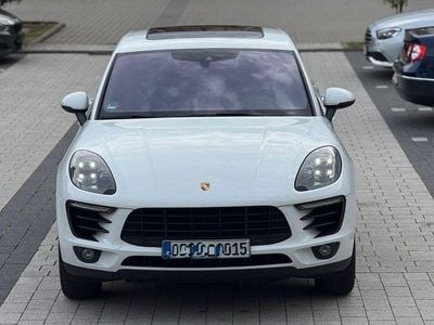 Porsche Macan S