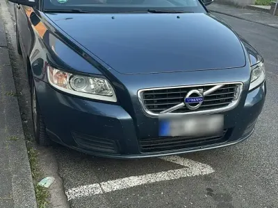 Gebraucht Volvo V50 114 PS (83 kW) 2011 Blau Kombi