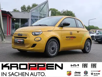 Neu Fiat 500 Icon 65 PS (47 kW) 2026 Sun of italy gelb Limousine