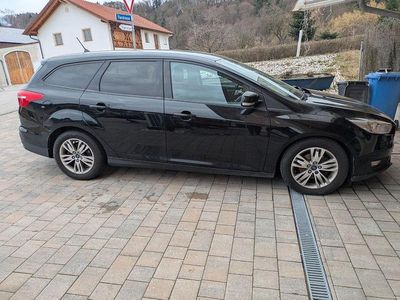 Gebraucht Ford Focus Trend 120 PS (88 kW) 2017 Schwarz Kombi