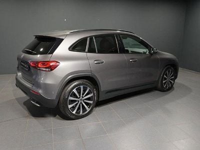 Mercedes GLA220
