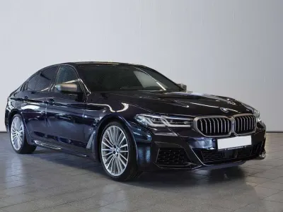 Gebraucht BMW M550 Performance 530 PS (389 kW) 2021 Blau Limousine