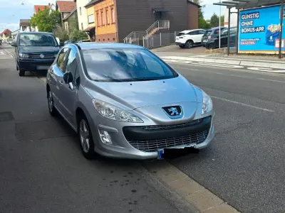 Gebraucht Peugeot 308 GT 140 PS (102 kW) 2008 Silber Limousine