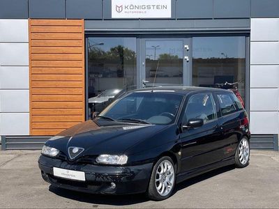 Usata Alfa Romeo 145 120 CV (88 kW) 2000 Nero Utilitaria