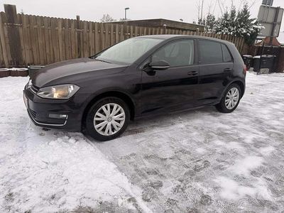 Schwarz Gebraucht 2016 VW Golf VII Allstar Kleinwagen | 12.000 € (Fairer Preis)