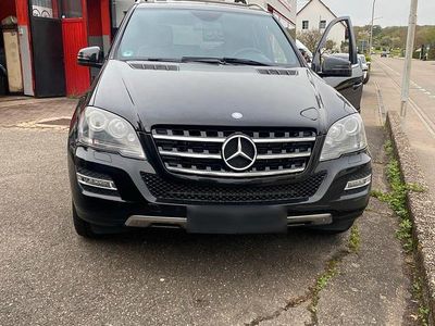Usata Mercedes ML300 203 CV (149 kW) 2011 Nero SUV
