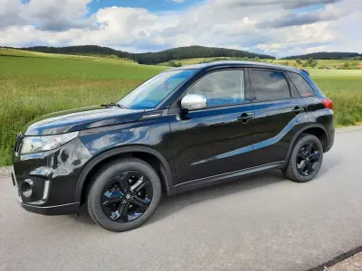 Gebraucht Suzuki Vitara 140 PS (102 kW) 2016 Schwarz SUV