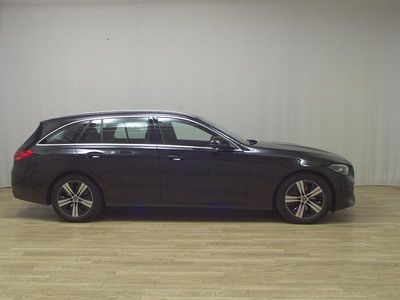 Gebraucht Mercedes C220 Avantgarde 220 PS (161 kW) 2022 Schwarz Limousine
