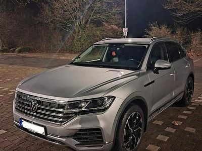 Gebraucht VW Touareg 286 PS (210 kW) 2019 Silber SUV