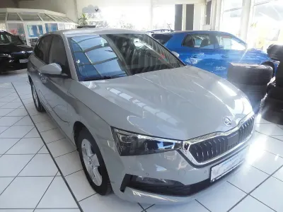 Gebraucht Skoda Scala Style 150 PS (110 kW) 2021 Grau Kleinwagen
