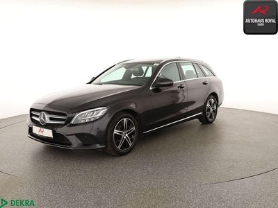 Gebraucht Mercedes C220 Avantgarde 194 PS (142 kW) 2020 Grau Kombi