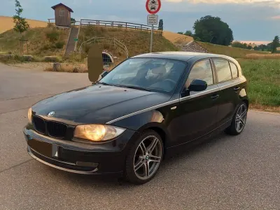 Gebraucht BMW 116 Performance 122 PS (89 kW) 2011 Schwarz Kleinwagen
