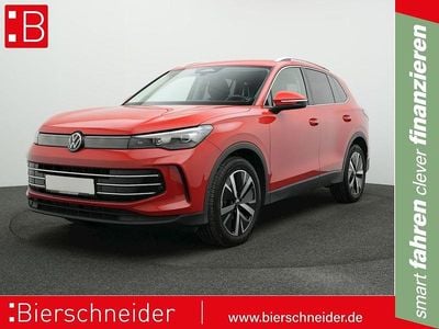 Rot Gebraucht 2024 VW Tiguan Elegance SUV | 33.450 € (Fairer Preis)