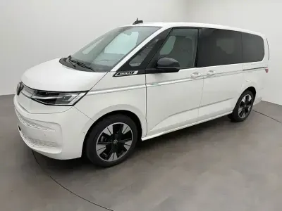 Gebraucht VW Multivan Style 177 PS (130 kW) 2025 Weiß Van / Kleinbus
