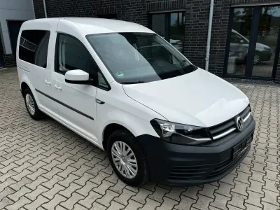 Gebraucht VW Caddy 102 PS (75 kW) 2020 Weiß Van / Kleinbus