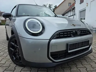 Gebraucht Mini Cooper Cabriolet 163 PS (119 kW) 2025 Silber Cabrio