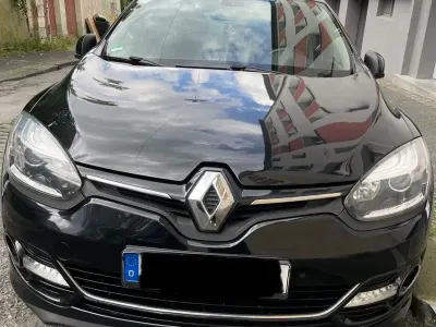 Gebraucht Renault Mégane III Bose Edition 131 PS (96 kW) 2014 Schwarz Limousine