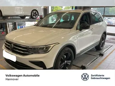 Gebraucht VW Tiguan Business 150 PS (110 kW) 2023 Pure white SUV