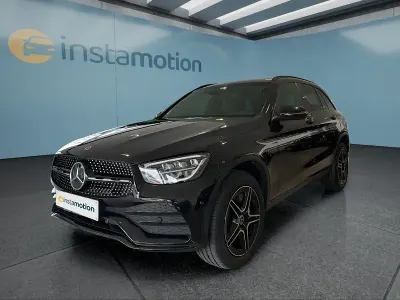 Gebraucht Mercedes GLC300e 306 PS (225 kW) 2022 Schwarz SUV