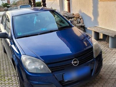 gebraucht Opel Astra 1.7 CDTI 74kW - guter Zustand
