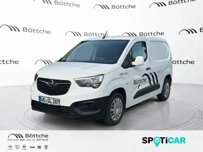 Gebraucht Opel Combo Edition 102 PS (75 kW) 2020 Jade weiss/arktis weiss Van / Kleinbus