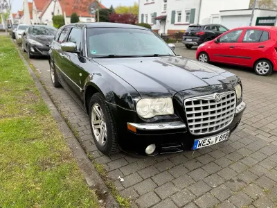 Usado Chrysler 300C Touring 249 CV (183 kW) 2006 Negro Familiar