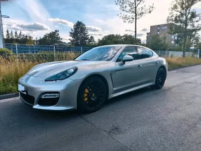 Gebraucht Porsche Panamera Turbo S 551 PS (405 kW) 2011 Silber Kleinwagen