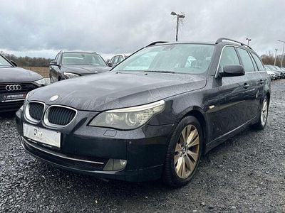 Gebraucht BMW 520 Sport Line 163 PS (119 kW) 2007 Black sapphire metallic Kombi