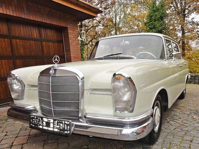 Gebraucht Mercedes 220 120 PS (88 kW) 1963 Grau Limousine