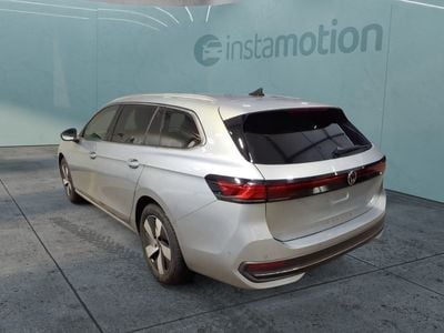 Gebraucht VW Passat Business 150 PS (110 kW) 2024 Silber Van / Kleinbus