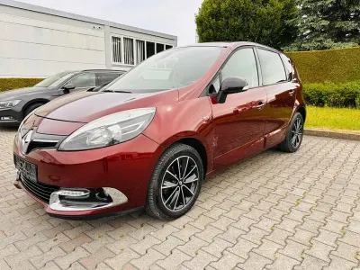 Gebraucht Renault Grand Scénic III Bose Edition 150 PS (110 kW) 2013 Rot Van / Kleinbus