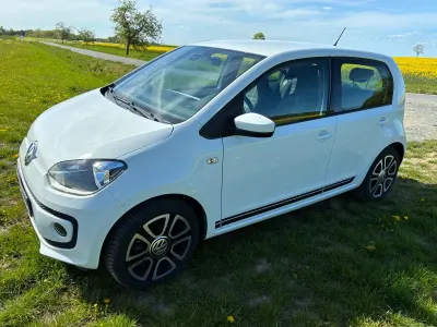 Second-hand VW up! CLUB 60 CP (44 kW) 2015 Alb Hatchback