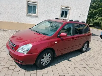 Gebraucht Kia Carnival 187 PS (137 kW) 2006 Rot Van / Kleinbus