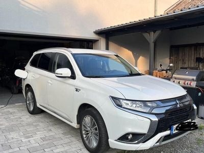 Mitsubishi Outlander P-HEV