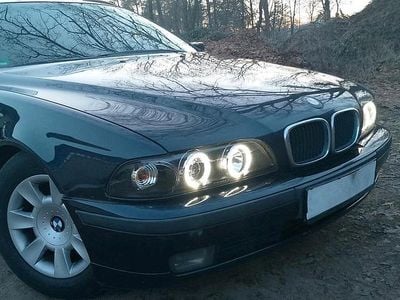 Blau Gebraucht 1998 BMW 523 Kombi | 1.790 € (Fairer Preis)