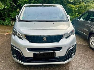 Peugeot Traveller