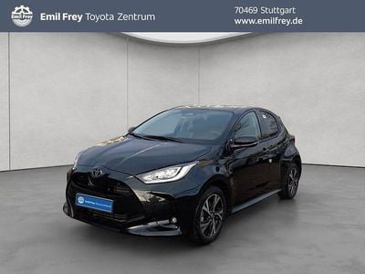Neu Toyota Yaris Hybrid Comfort 116 PS (85 kW) 2025 Mysticschwarz mica Limousine