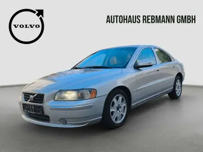 Gebraucht Volvo S60 Summum 163 PS (119 kW) 2006 Silver metallic / metallic ext Limousine