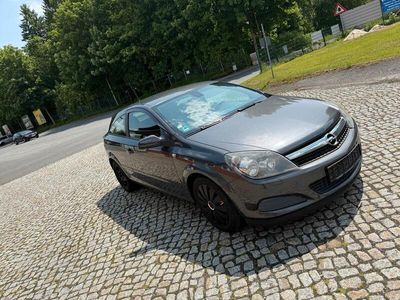 Opel Astra GTC