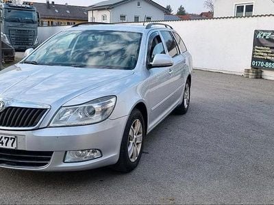 Gebraucht Skoda Octavia 105 PS (77 kW) 2011 Silber Kombi
