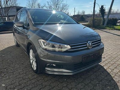 Gebraucht VW Touran Highline 190 PS (139 kW) 2018 Grau Van / Kleinbus