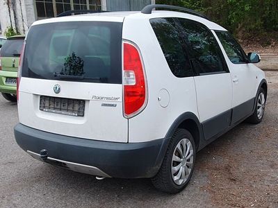 gebraucht Skoda Roomster 1.2l TSI 63kW Scout Plus Edition !!!