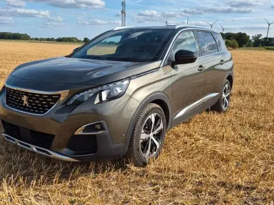 Gebraucht Peugeot 5008 Allure 131 PS (96 kW) 2020 Grau SUV