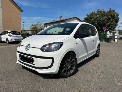 Gebraucht VW up! high up! 68 PS (50 kW) 2013 Weiß Kleinwagen