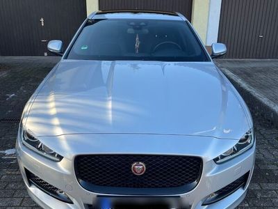 gebraucht Jaguar XE 20d 180PS AWD R-Sport Automatik R-Sport